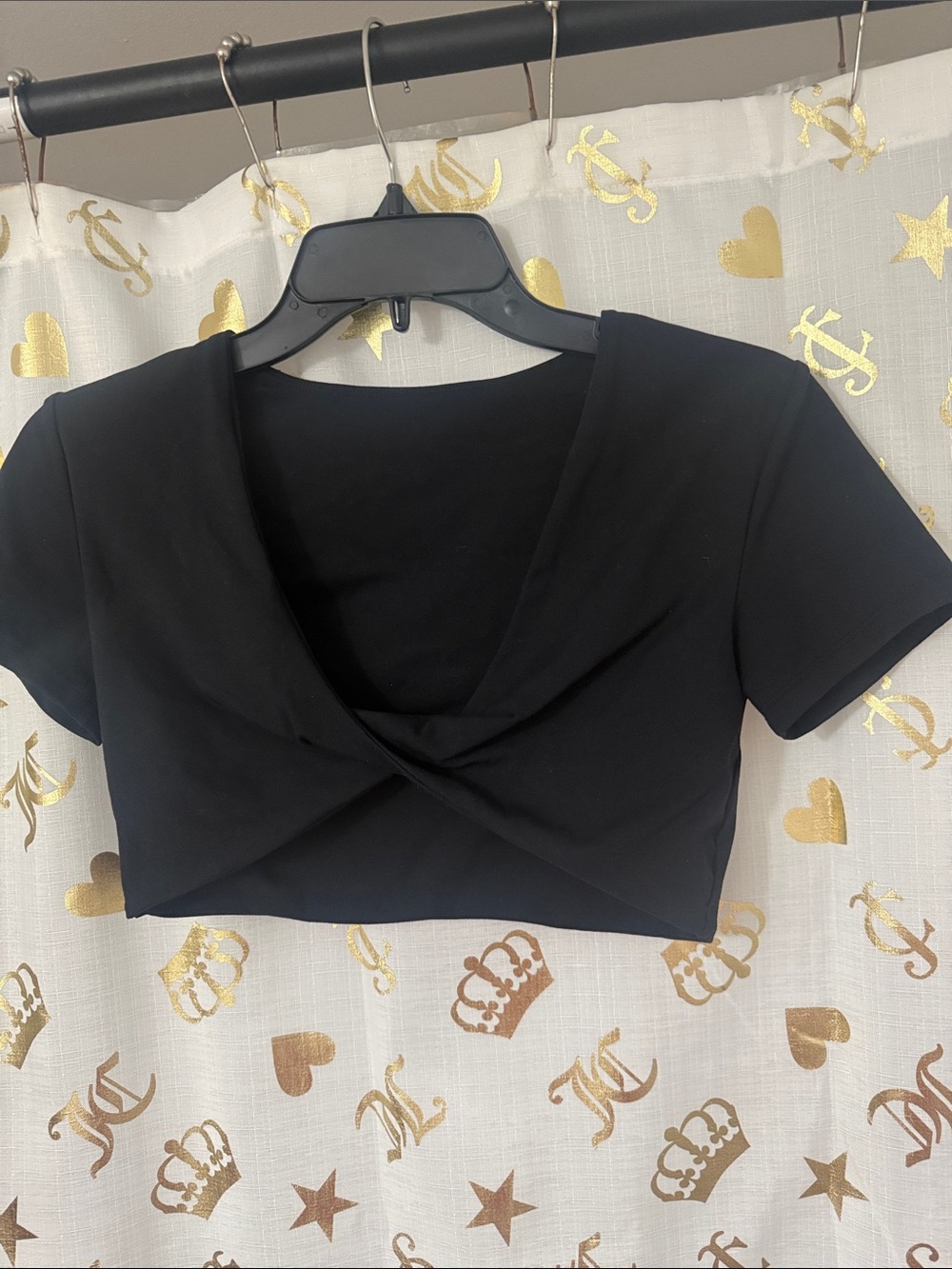 Women's Black Twist-Front Crop Top